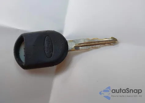 2005 Ford F-150 Stx/Xl/Xlt z USA, uszkodzony, nr VIN 1FTRF12W25KB99707